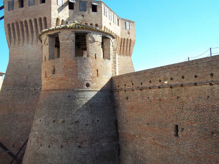 Restauro Rocca di Mondavio