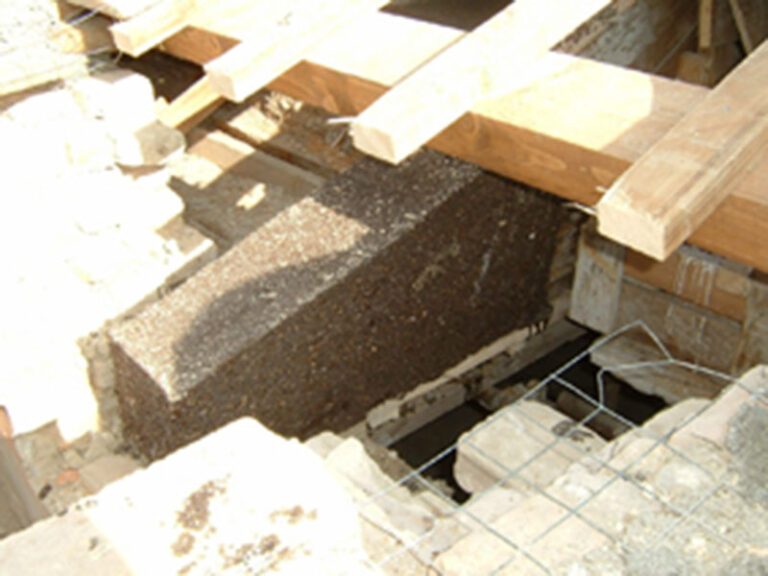 Ricostruzione teste capriate in legno